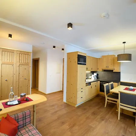 Appartement-pension Kendlbacher Oda ve Kahvaltı 4*