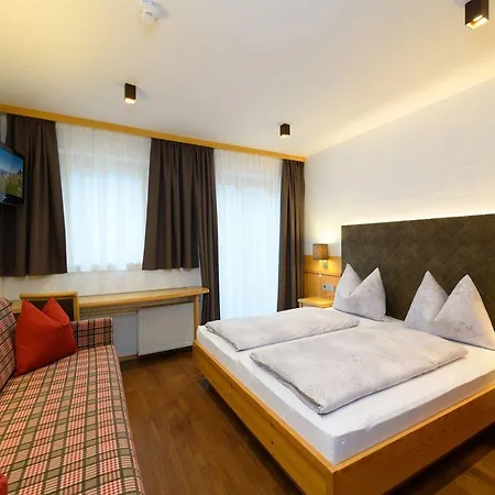 Appartement-pension Kendlbacher לינה וארוחת בוקר גרוסארל